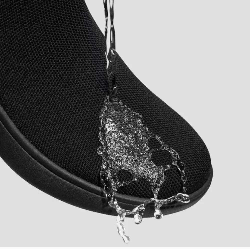 Vivaia Black Water Repellant Comfort Utility Urban Chelsea Ankle Boots Size 40
